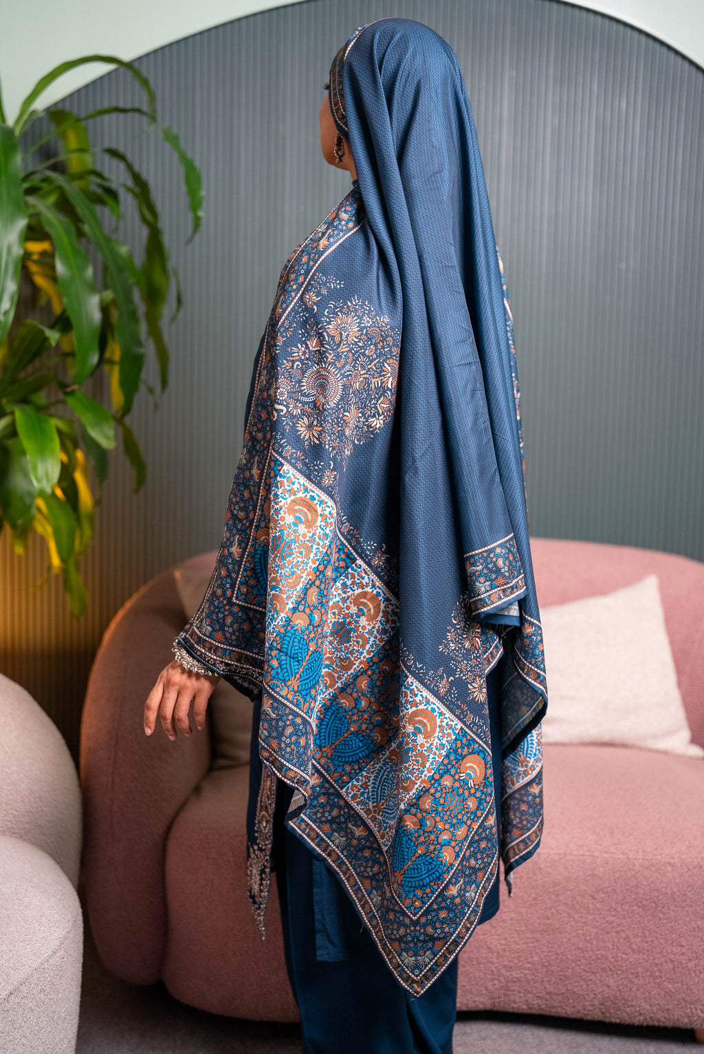 Laila | 3-Piece Embroidered  Suit Set