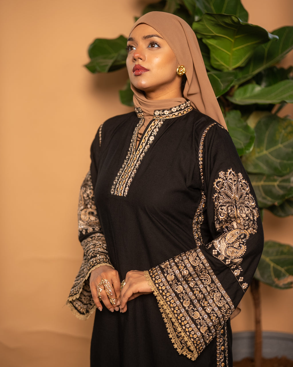 Zareen 3 Piece Suit Set