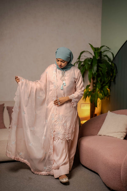 Nooran Embroidered Organza 3-Piece Suit Set