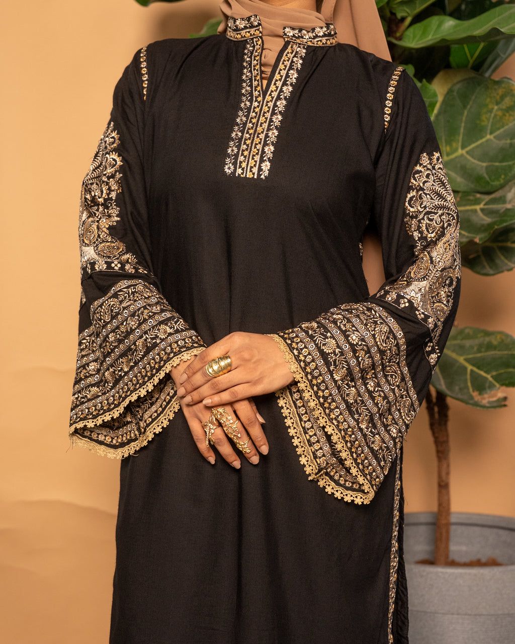 Zareen 3 Piece Suit Set