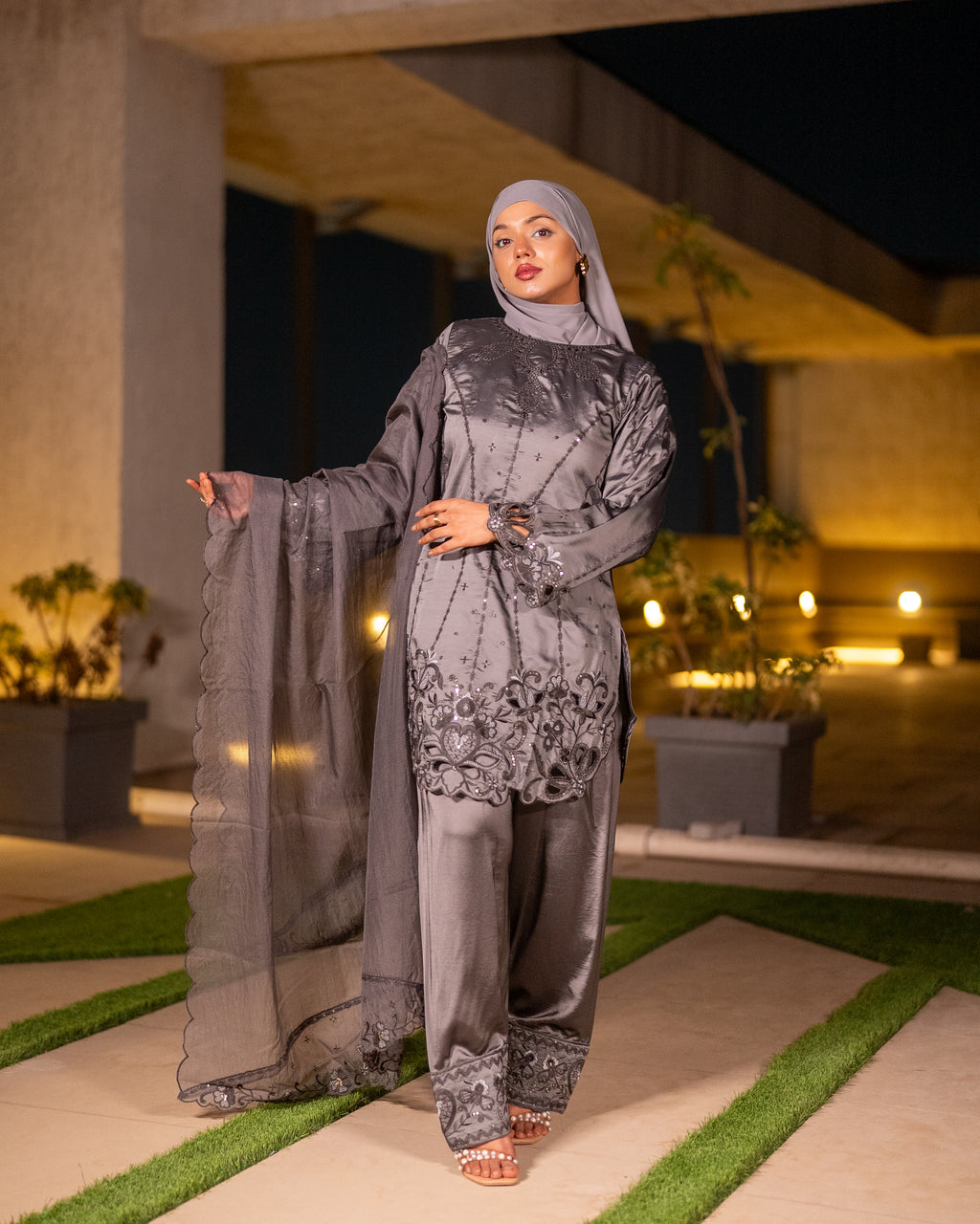 Aafreen 3 Piece Suit Set GREY