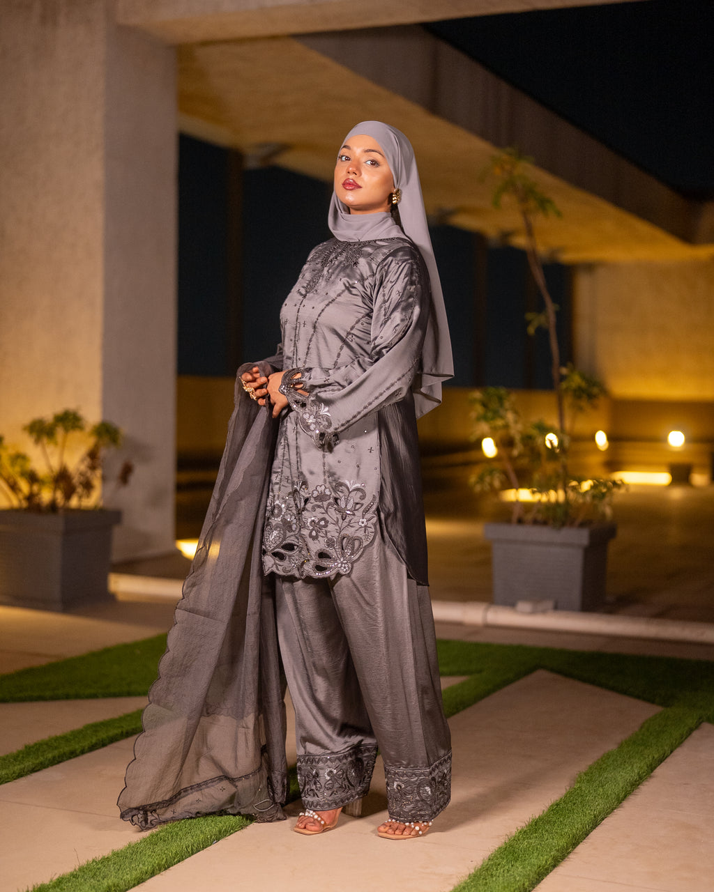 Aafreen 3 Piece Suit Set GREY