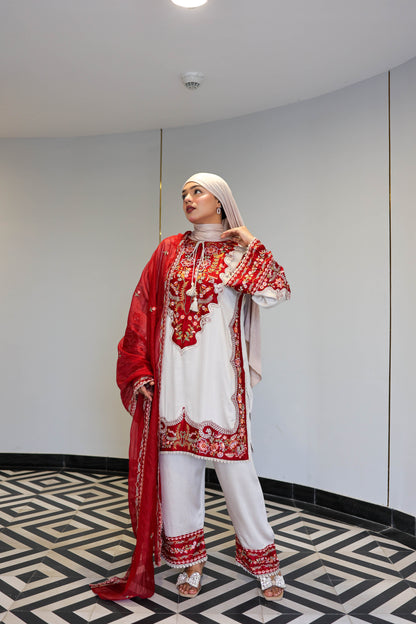 SURKH 3 PIECE SUIT
