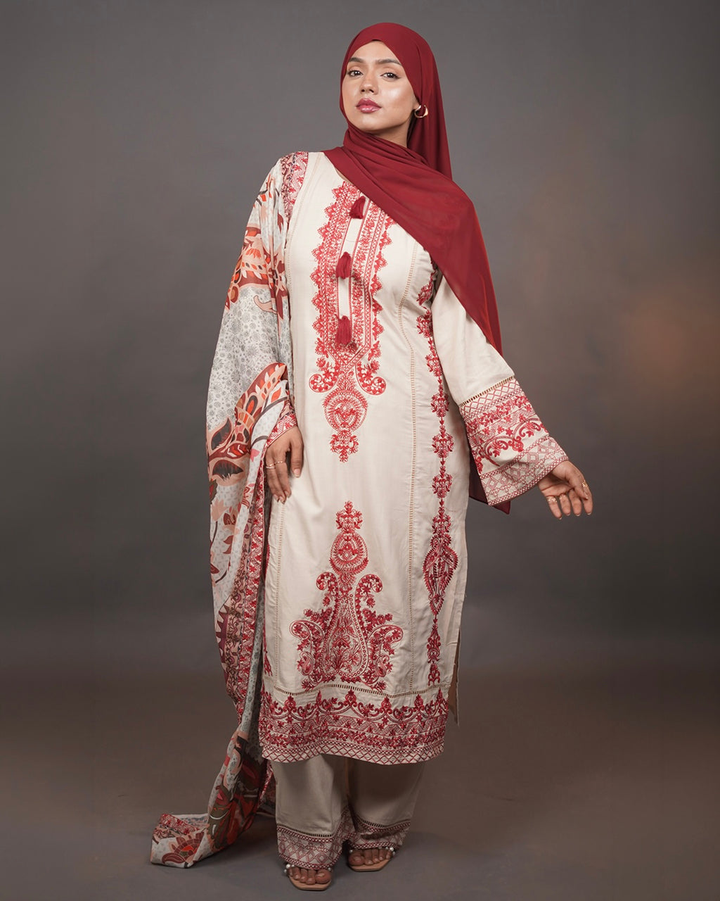 ZOHAR 3 PEICE SUIT SET BEIGE
